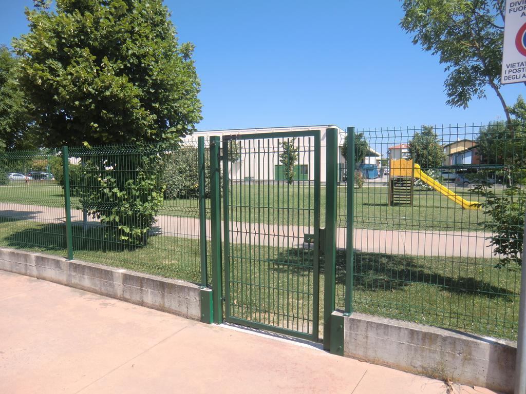 קאורלה Residence Villaggio Dei Fiori Con Piscina E Posto Spiaggia Incluso חדר תמונה